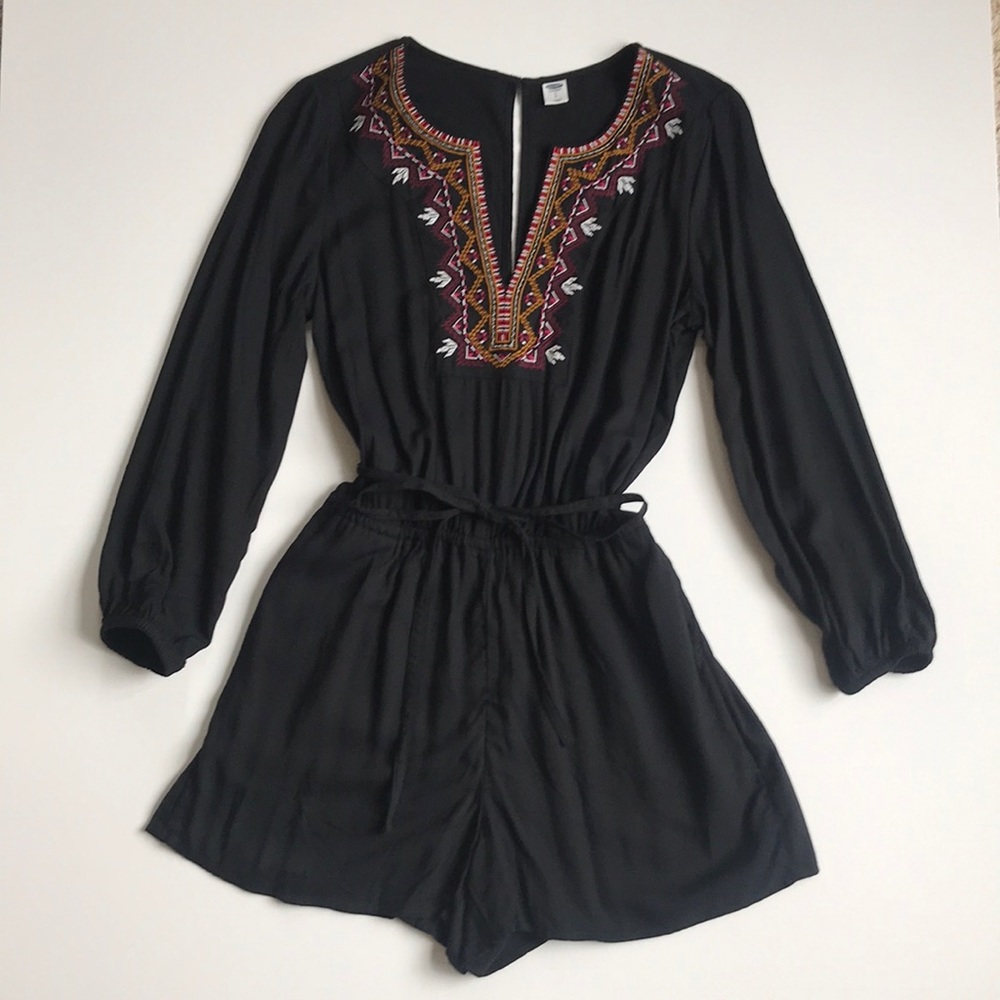 Old Navy • Long Sleeve • Plunge Neck • Romper • S